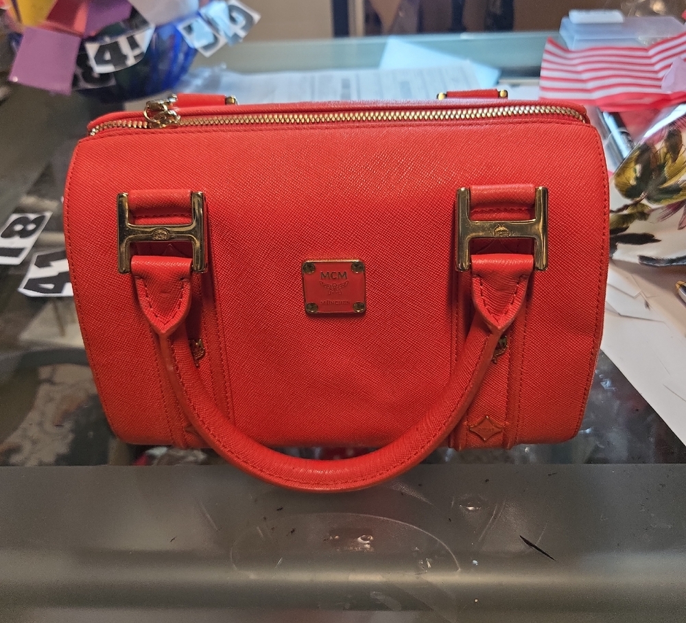 MCM MINI BOSTON BaG. . 1FREE ENTRY FOR THE NEVERFULL TRU JULY
